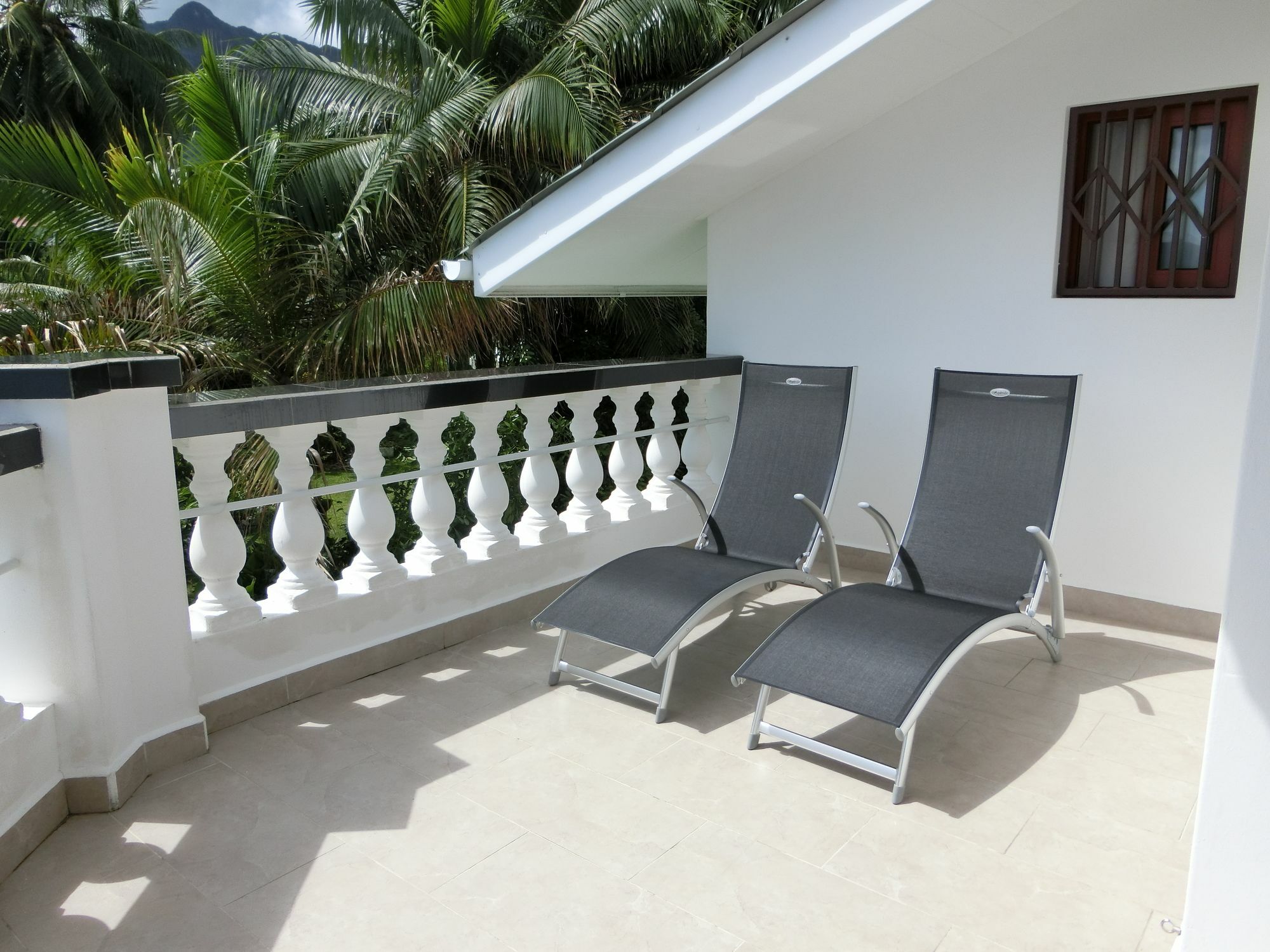 The Drake Seaside Apartment Vịnh Beau Vallon Ngoại thất bức ảnh